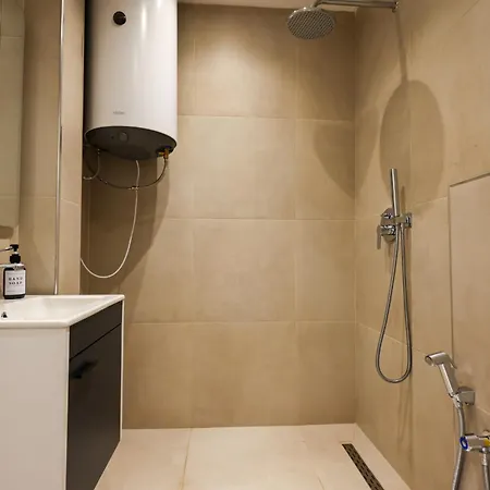 Grandstay Διαμέρισμα Τίρανα